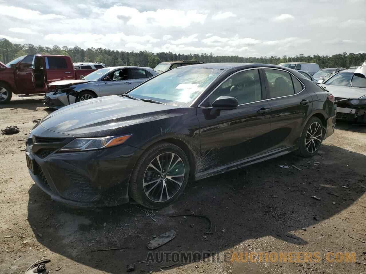 JTNB11HK6J3035560 TOYOTA CAMRY 2018