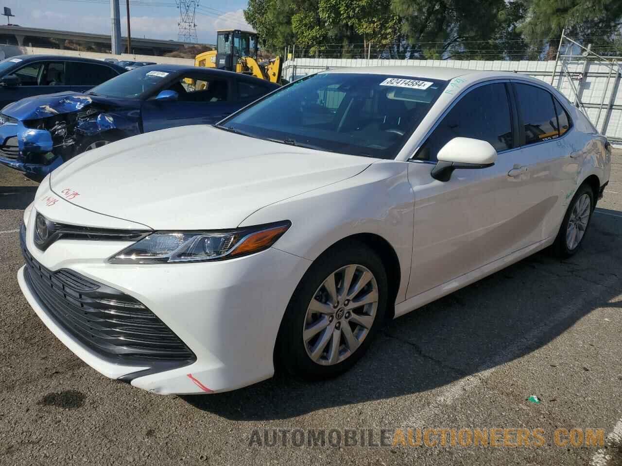 JTNB11HK6J3039057 TOYOTA CAMRY 2018