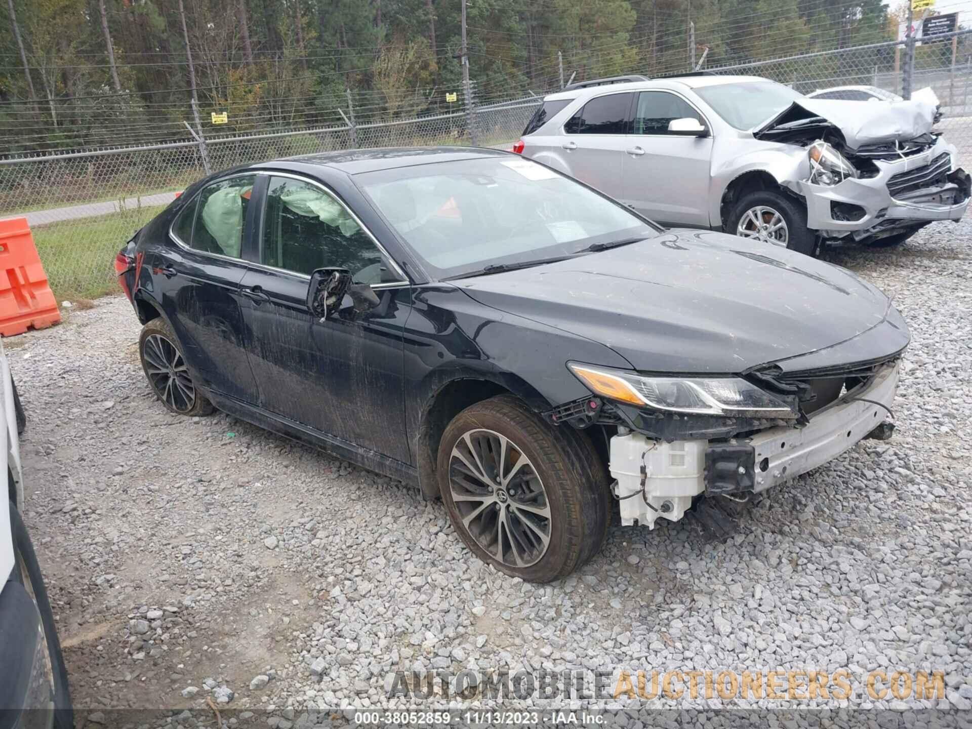 JTNB11HK6J3042461 TOYOTA CAMRY 2018