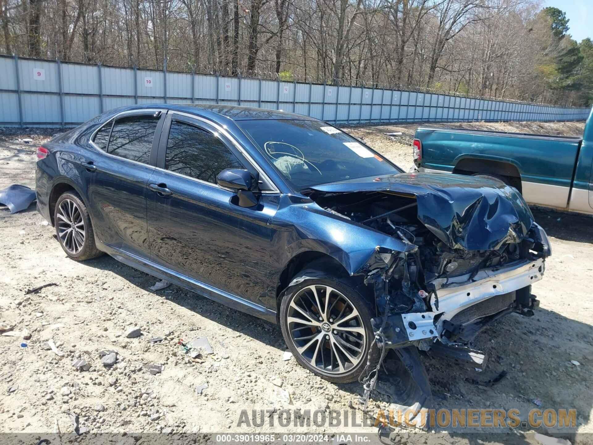 JTNB11HK6J3049233 TOYOTA CAMRY 2018