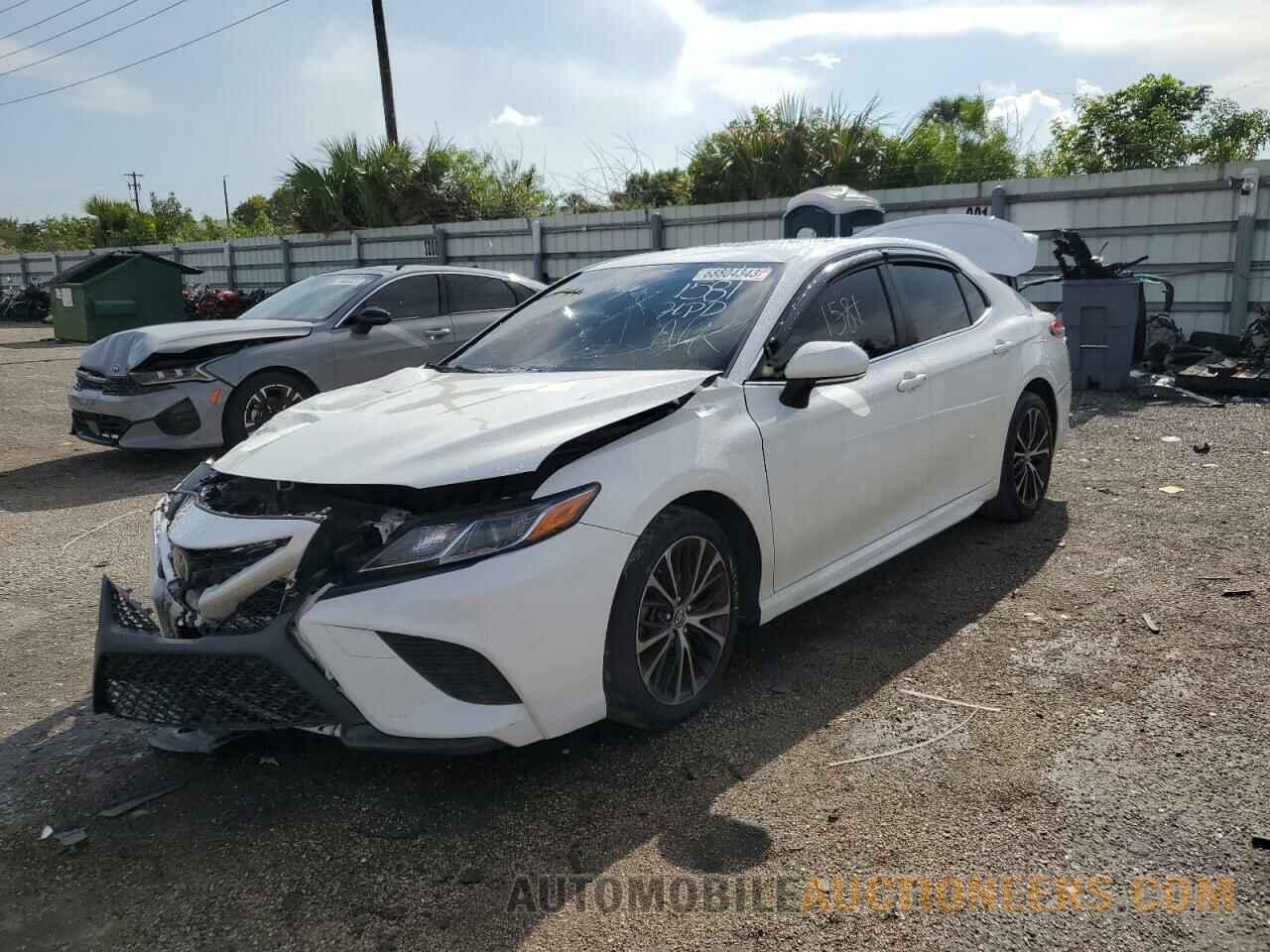 JTNB11HK6J3051581 TOYOTA CAMRY 2018