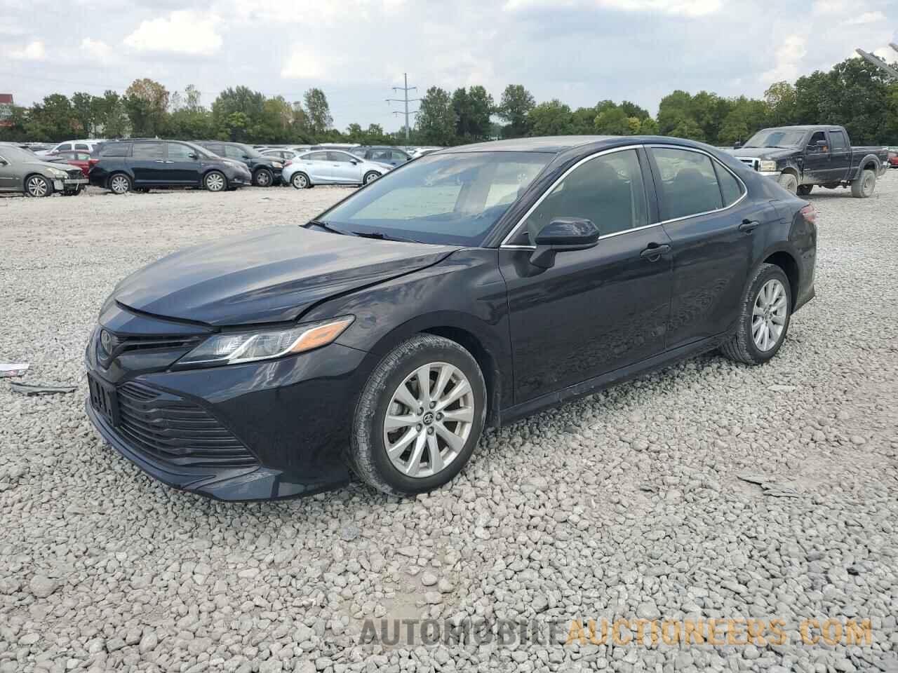 JTNB11HK7J3002146 TOYOTA CAMRY 2018