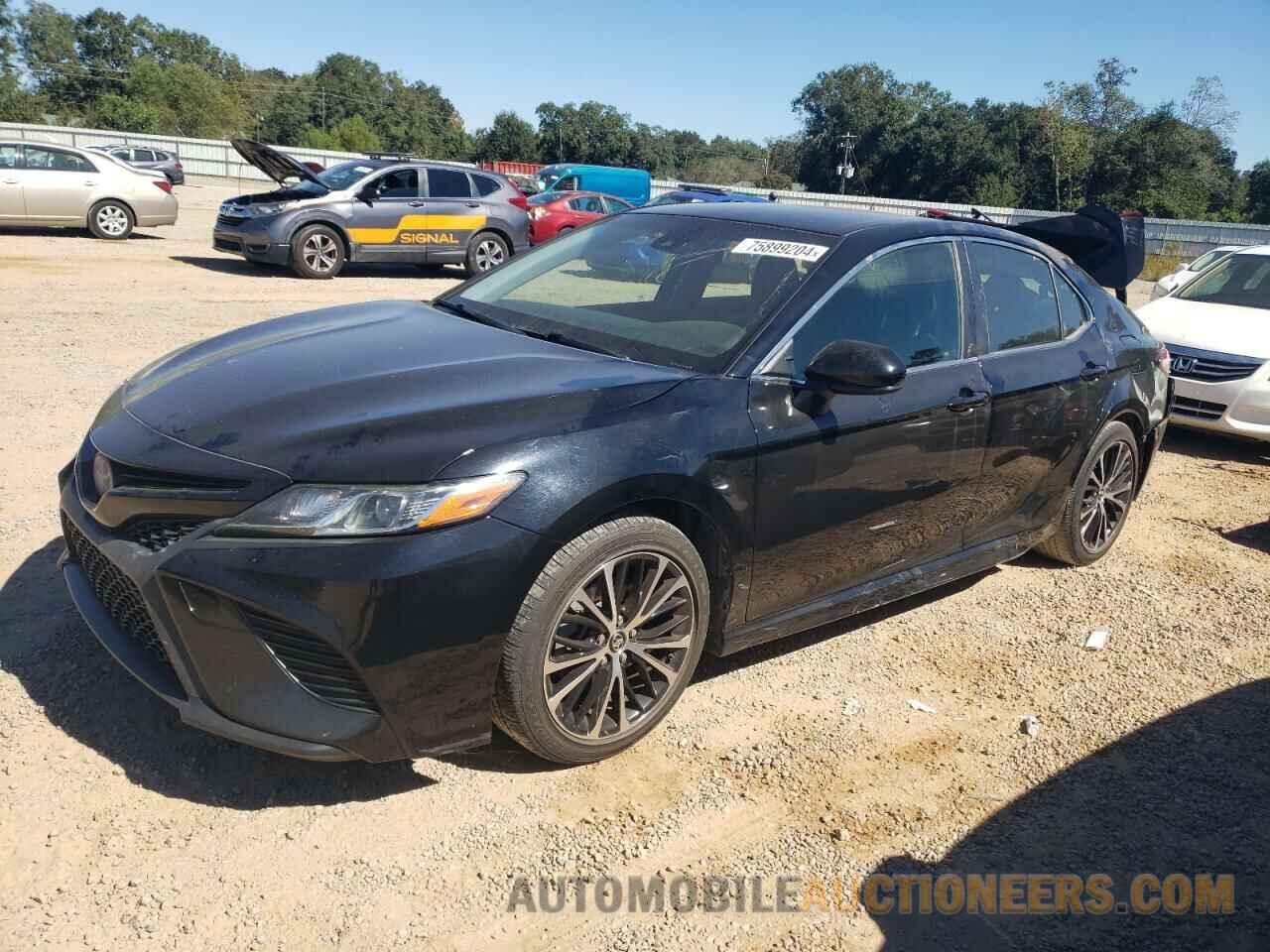 JTNB11HK7J3004429 TOYOTA CAMRY 2018