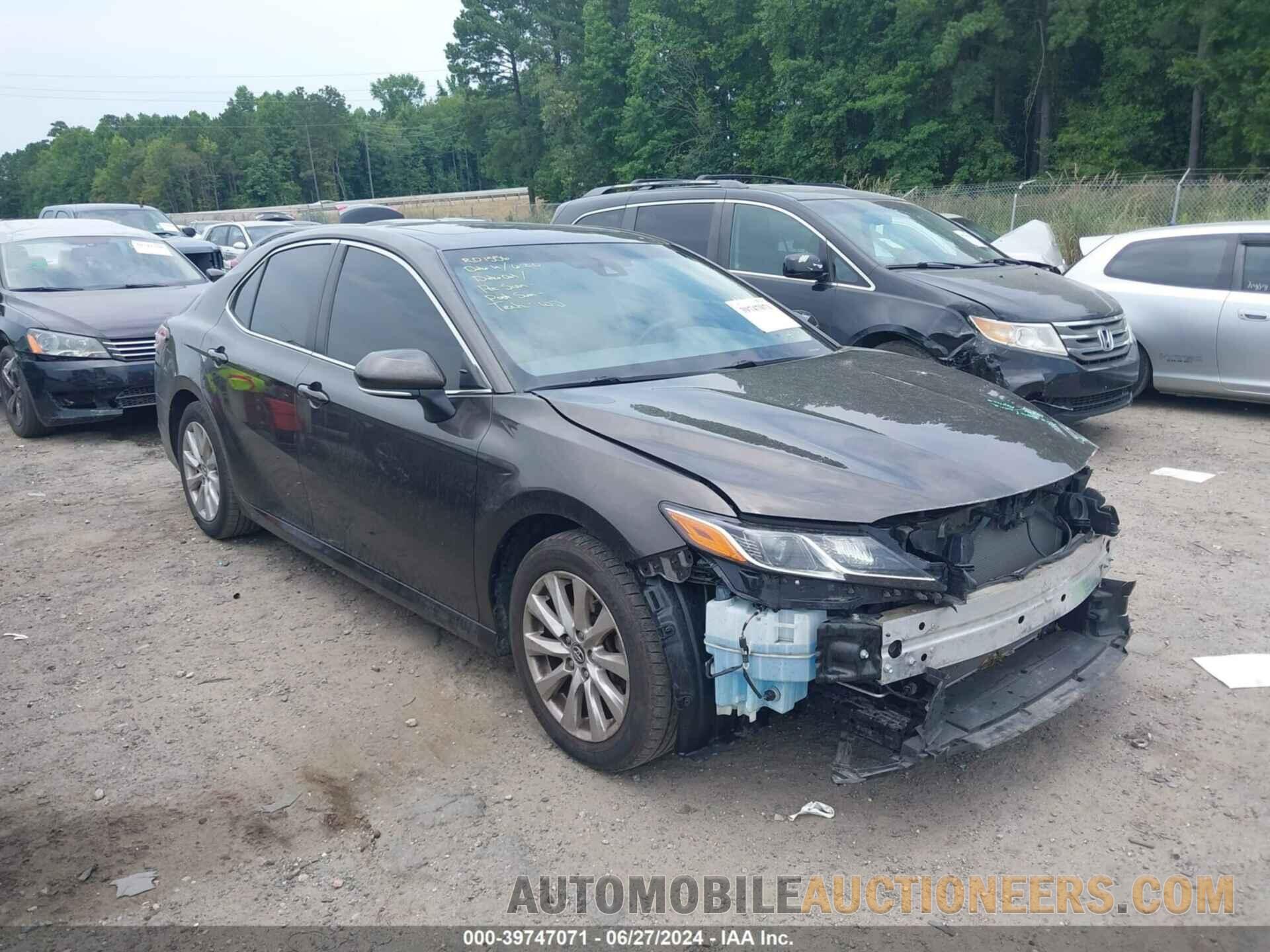 JTNB11HK7J3007640 TOYOTA CAMRY 2018