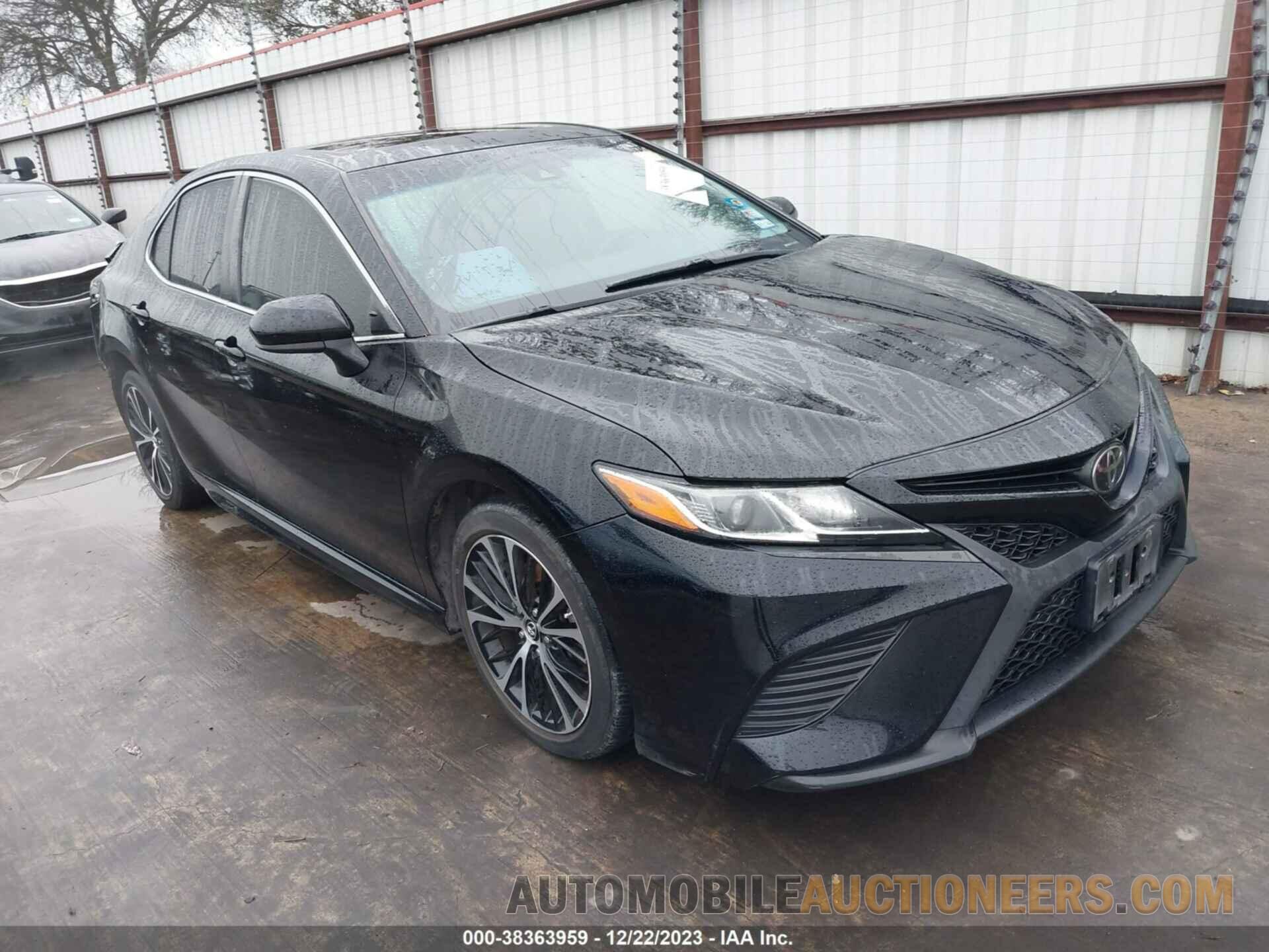 JTNB11HK7J3007878 TOYOTA CAMRY 2018