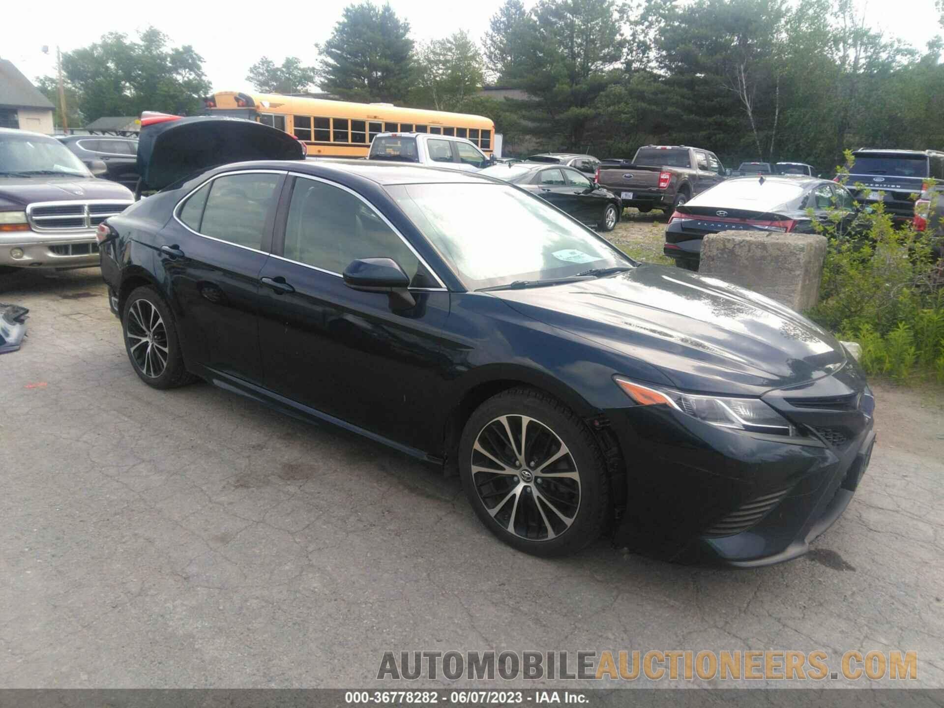 JTNB11HK7J3010764 TOYOTA CAMRY 2018