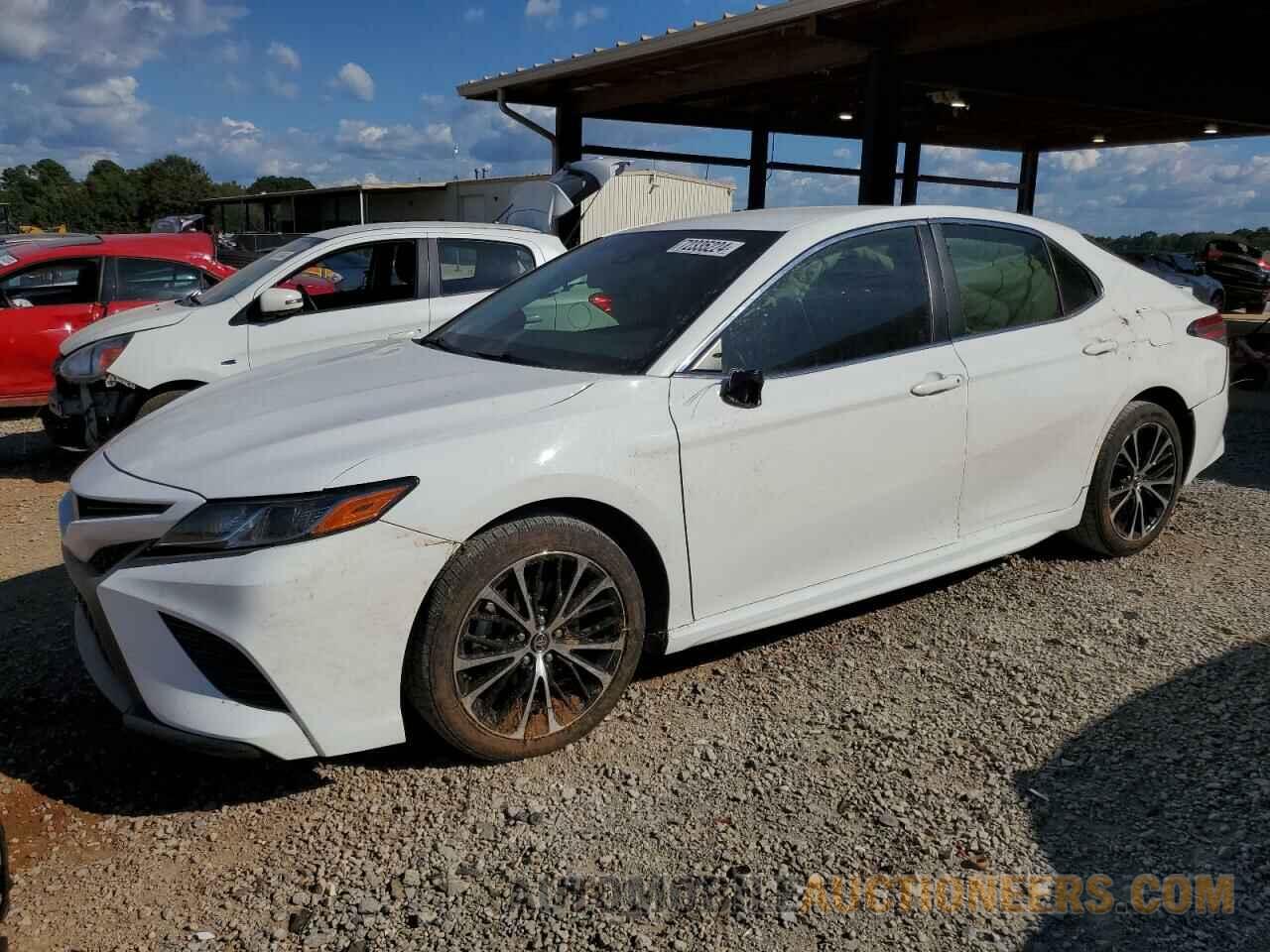 JTNB11HK7J3010795 TOYOTA CAMRY 2018