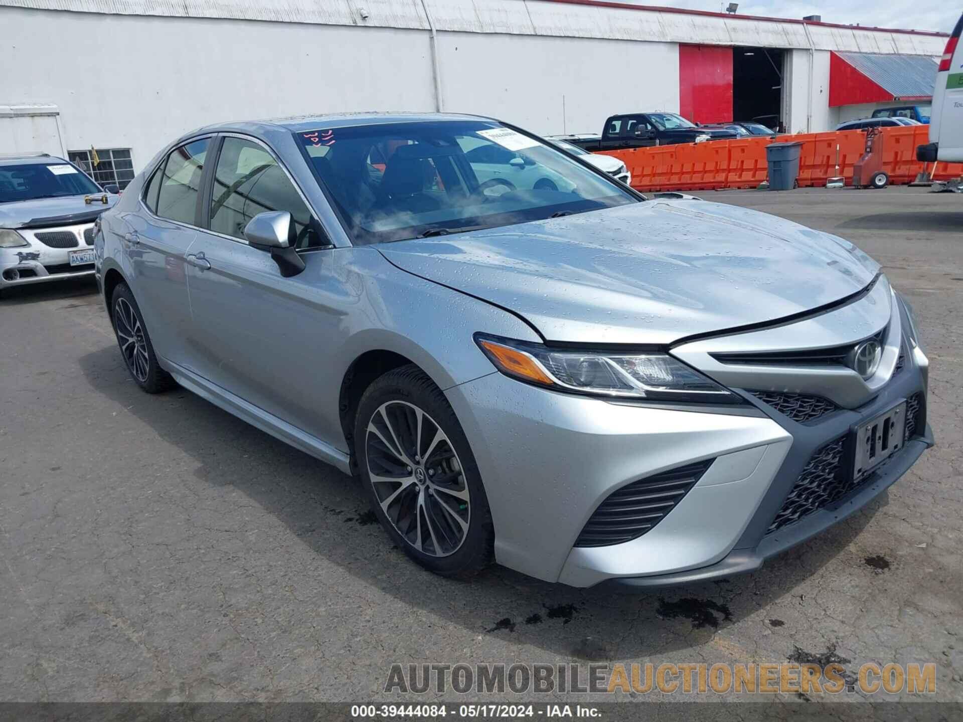 JTNB11HK7J3015754 TOYOTA CAMRY 2018