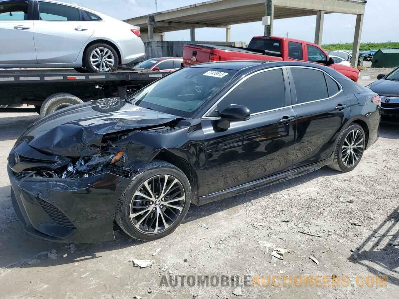 JTNB11HK7J3016032 TOYOTA CAMRY 2018