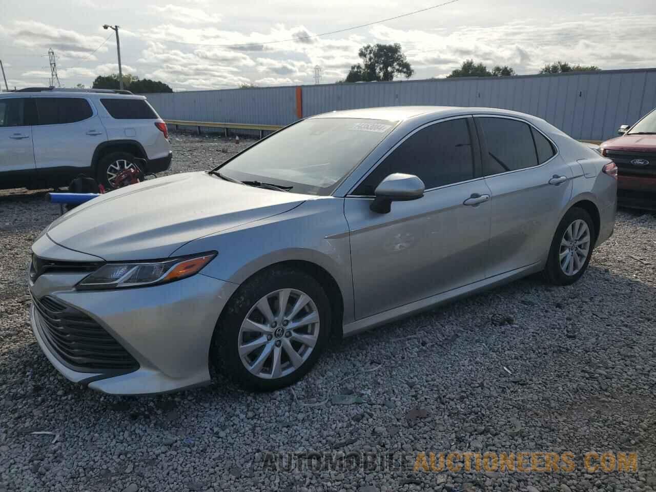 JTNB11HK7J3016399 TOYOTA CAMRY 2018