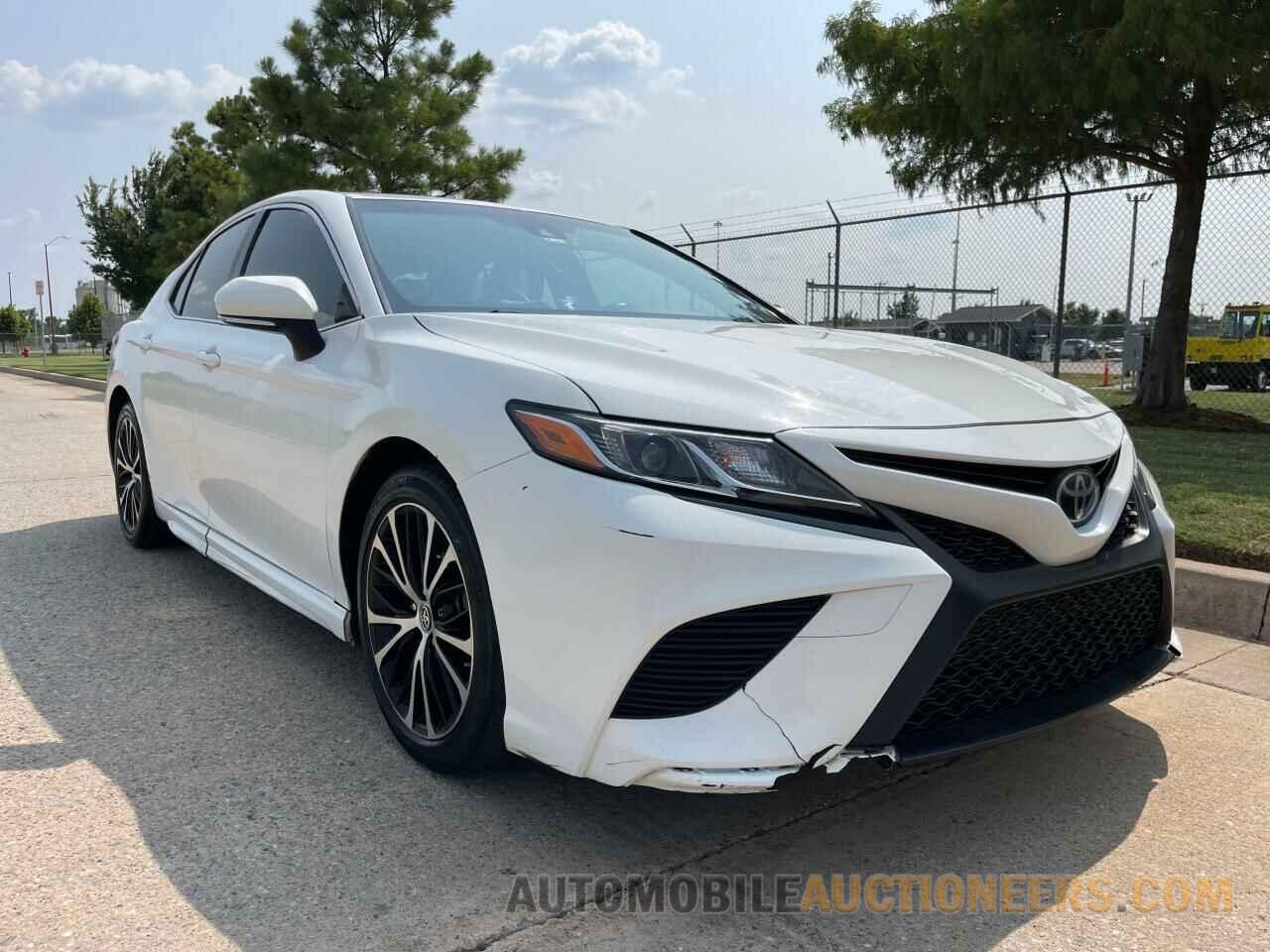 JTNB11HK7J3016788 TOYOTA CAMRY 2018