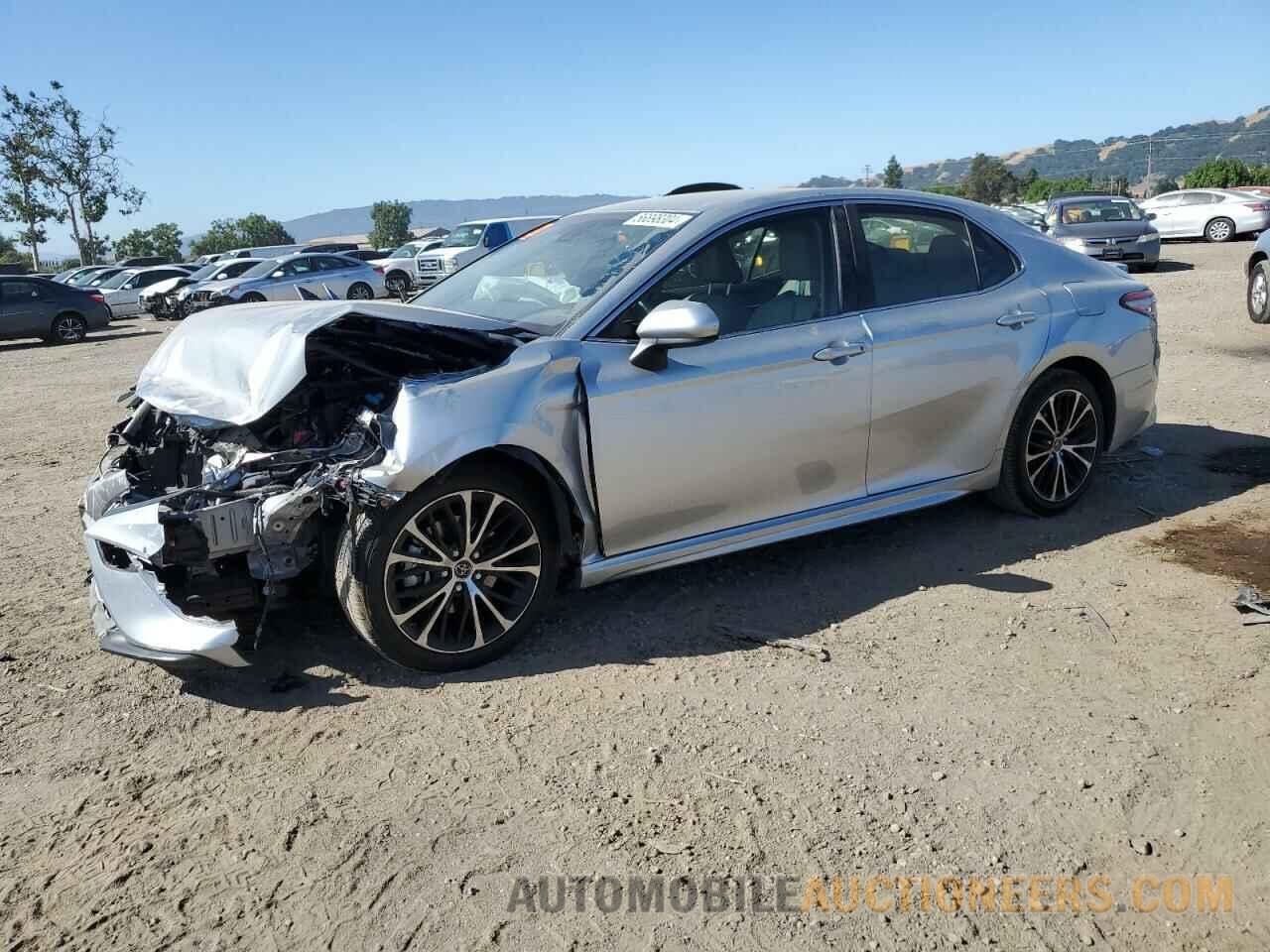 JTNB11HK7J3016953 TOYOTA CAMRY 2018