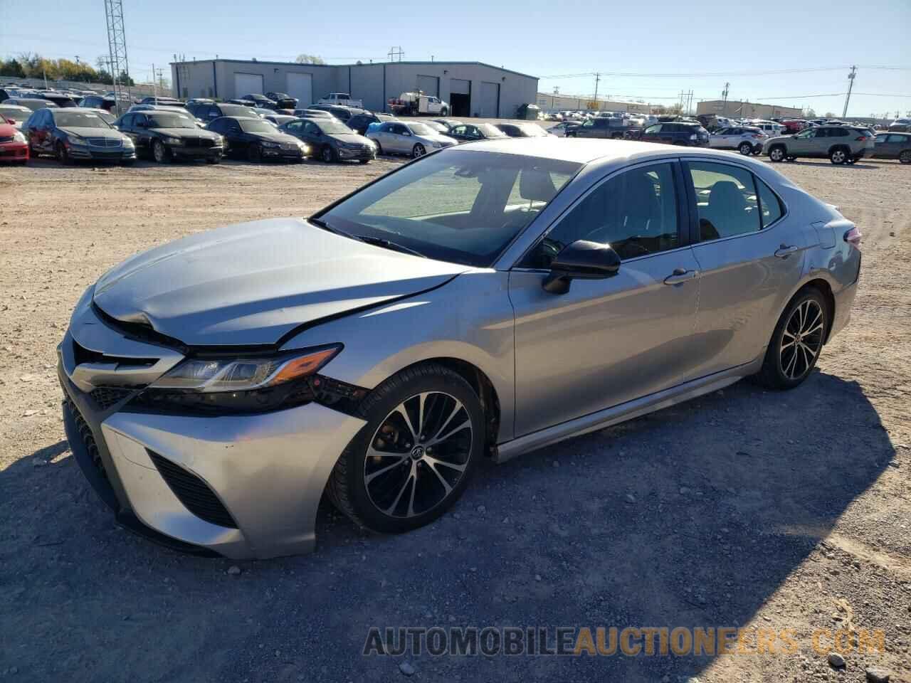 JTNB11HK7J3019156 TOYOTA CAMRY 2018