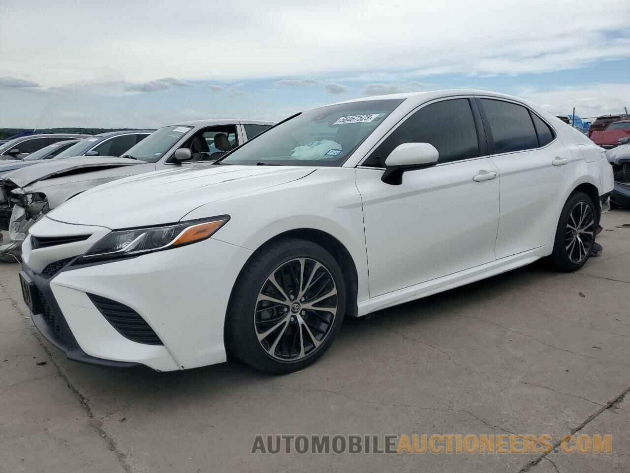 JTNB11HK7J3021604 TOYOTA CAMRY 2018