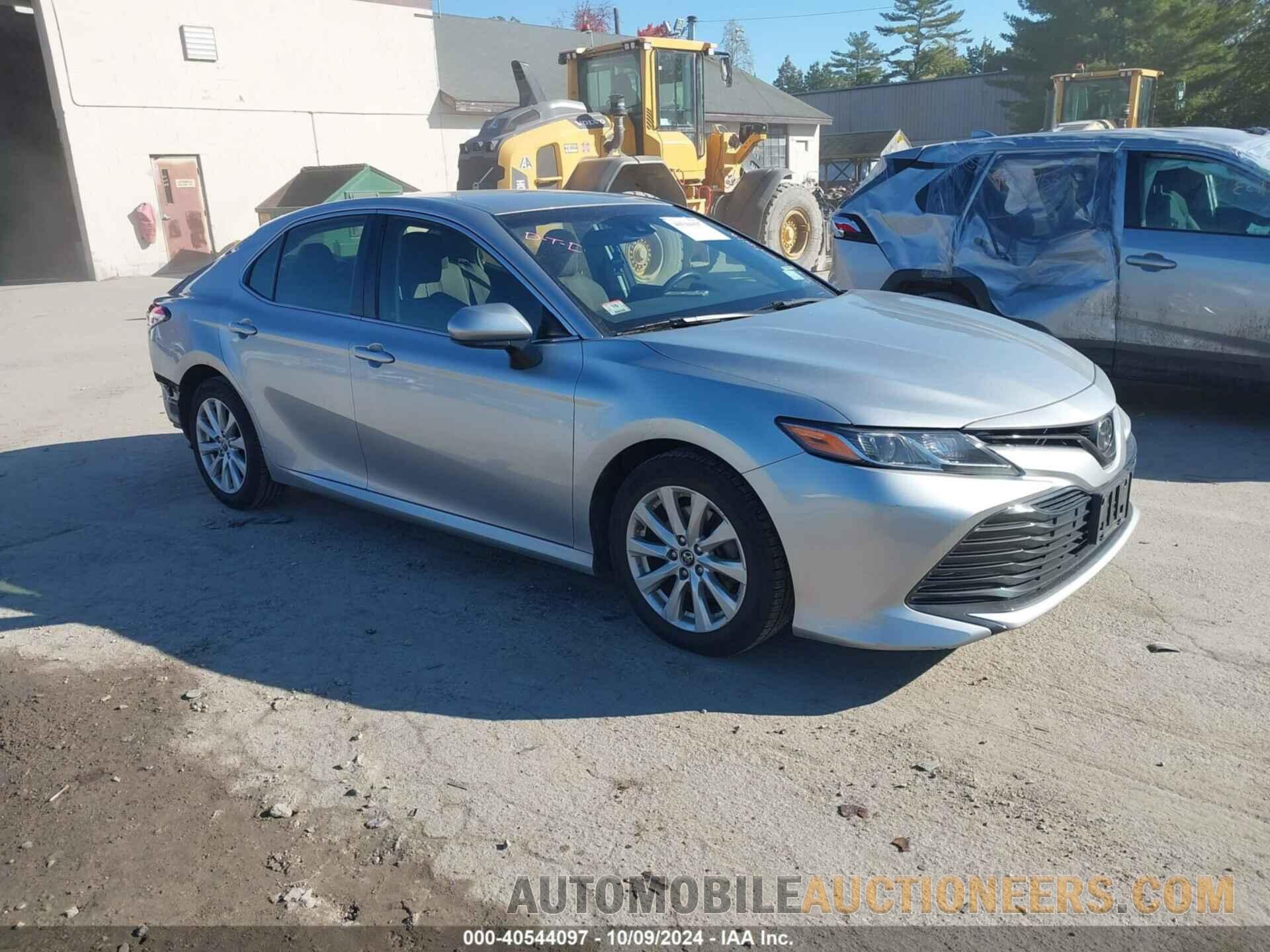 JTNB11HK7J3026124 TOYOTA CAMRY 2018