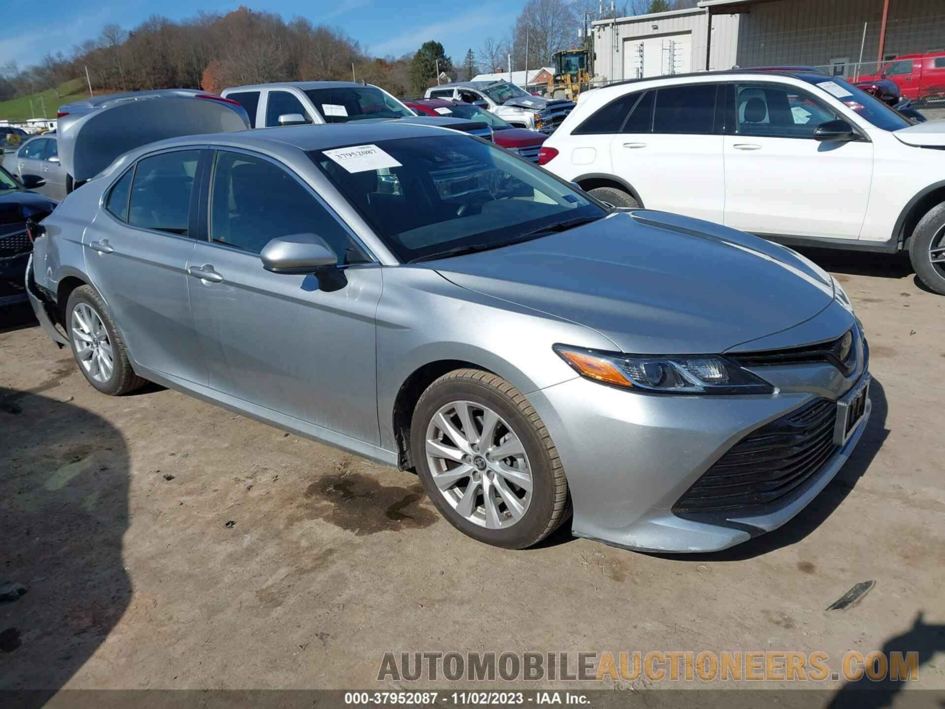 JTNB11HK7J3036524 TOYOTA CAMRY 2018