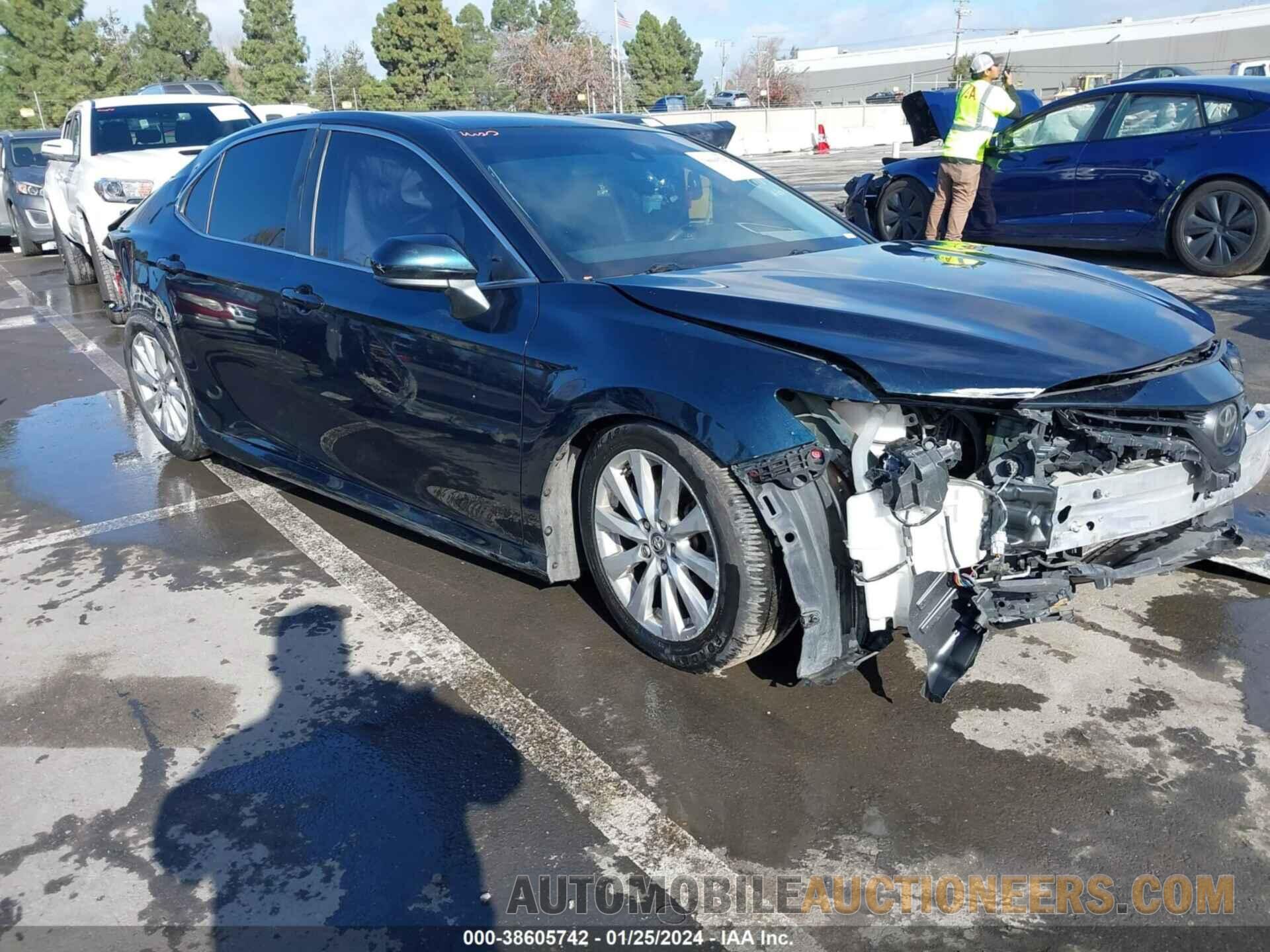 JTNB11HK7J3040735 TOYOTA CAMRY 2018