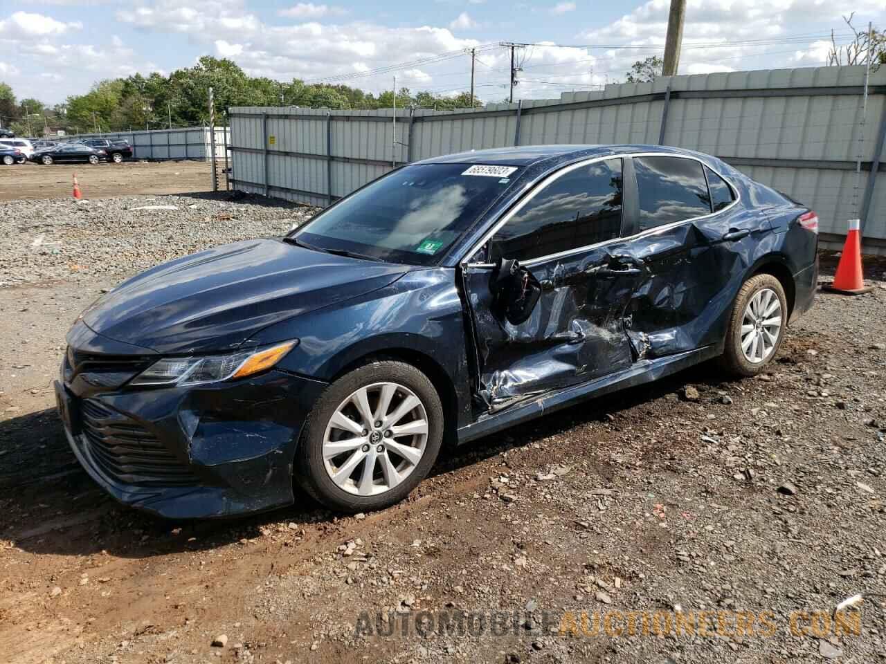 JTNB11HK7J3041299 TOYOTA CAMRY 2018