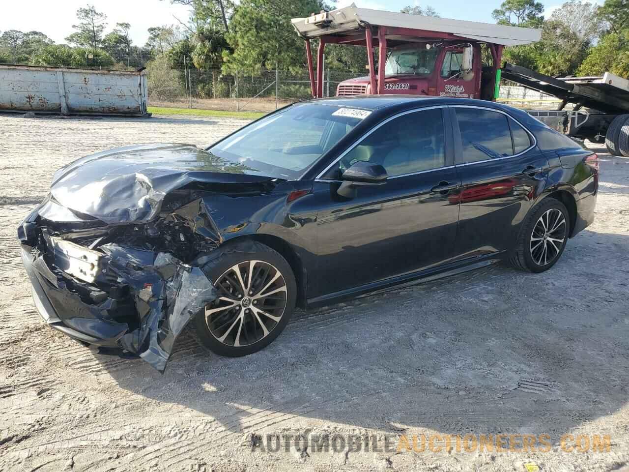 JTNB11HK7J3042355 TOYOTA CAMRY 2018