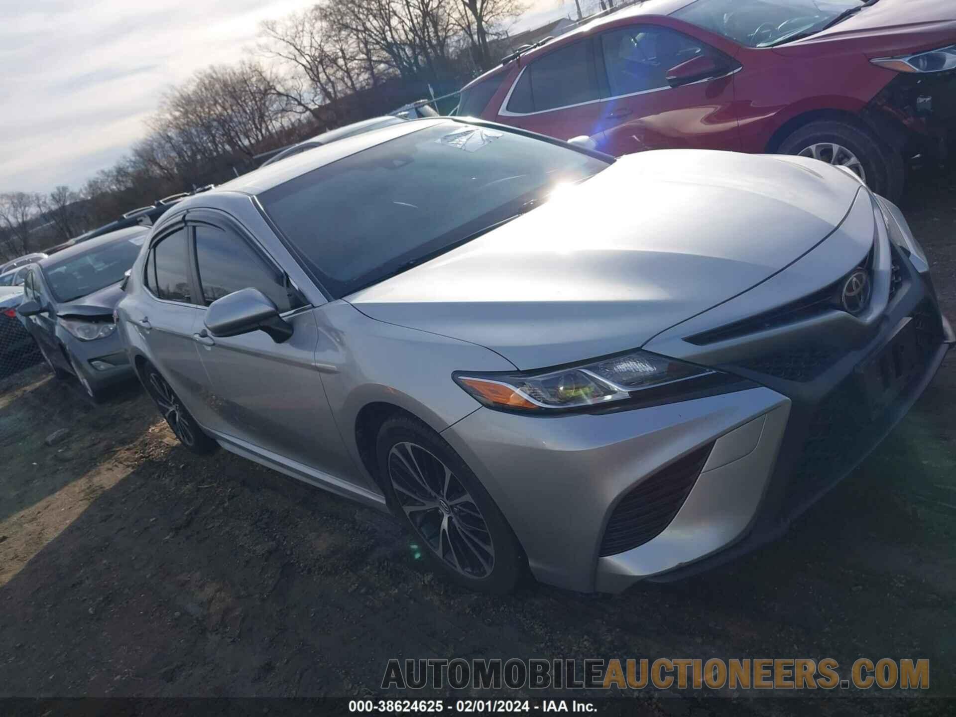 JTNB11HK7J3043764 TOYOTA CAMRY 2018