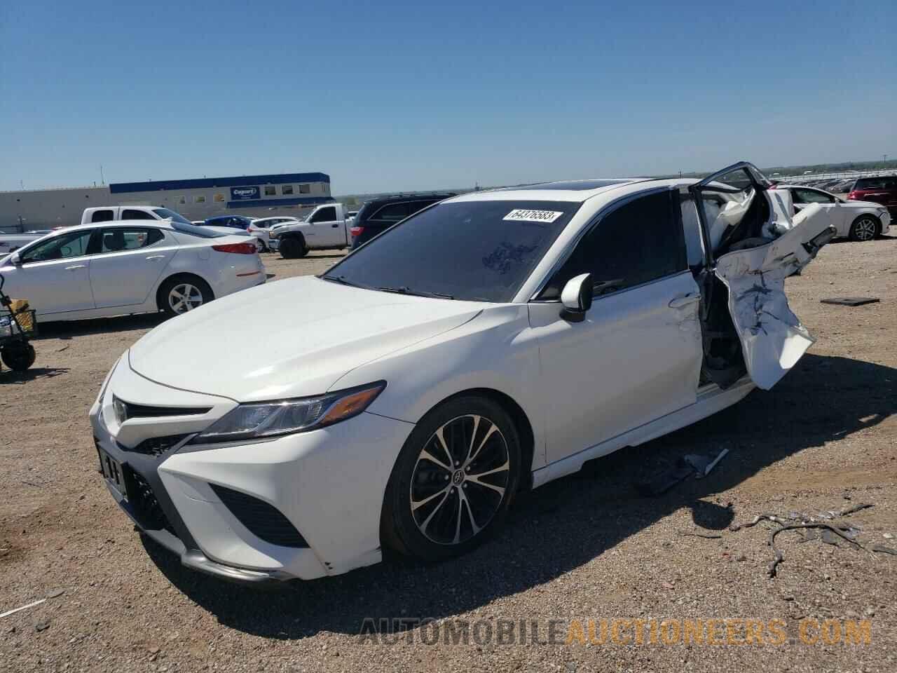 JTNB11HK7J3046714 TOYOTA CAMRY 2018