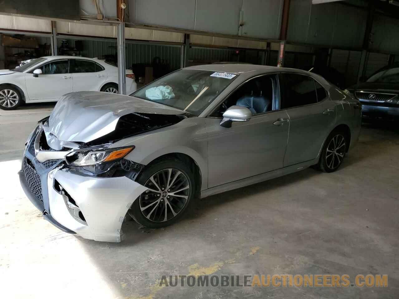 JTNB11HK7J3047393 TOYOTA CAMRY 2018