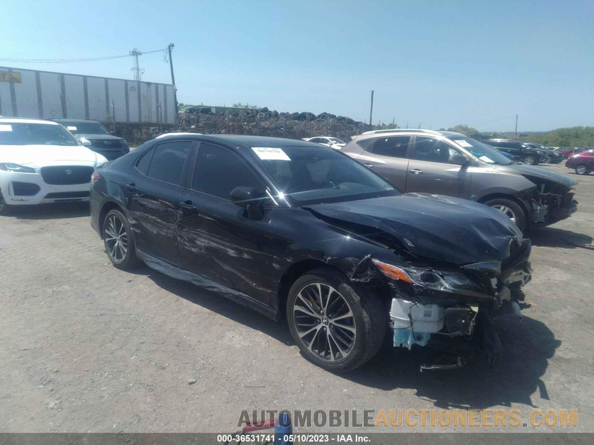 JTNB11HK7J3048902 TOYOTA CAMRY 2018