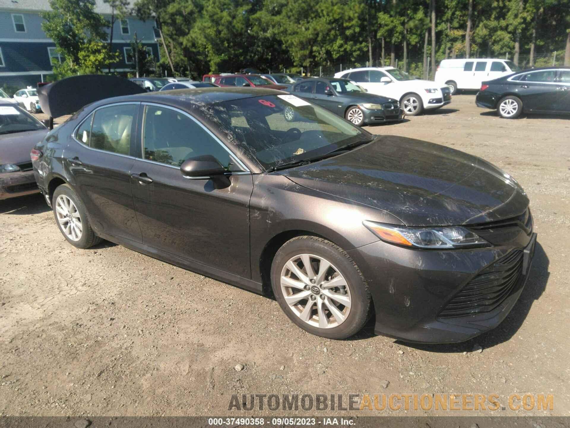 JTNB11HK8J3002723 TOYOTA CAMRY 2018