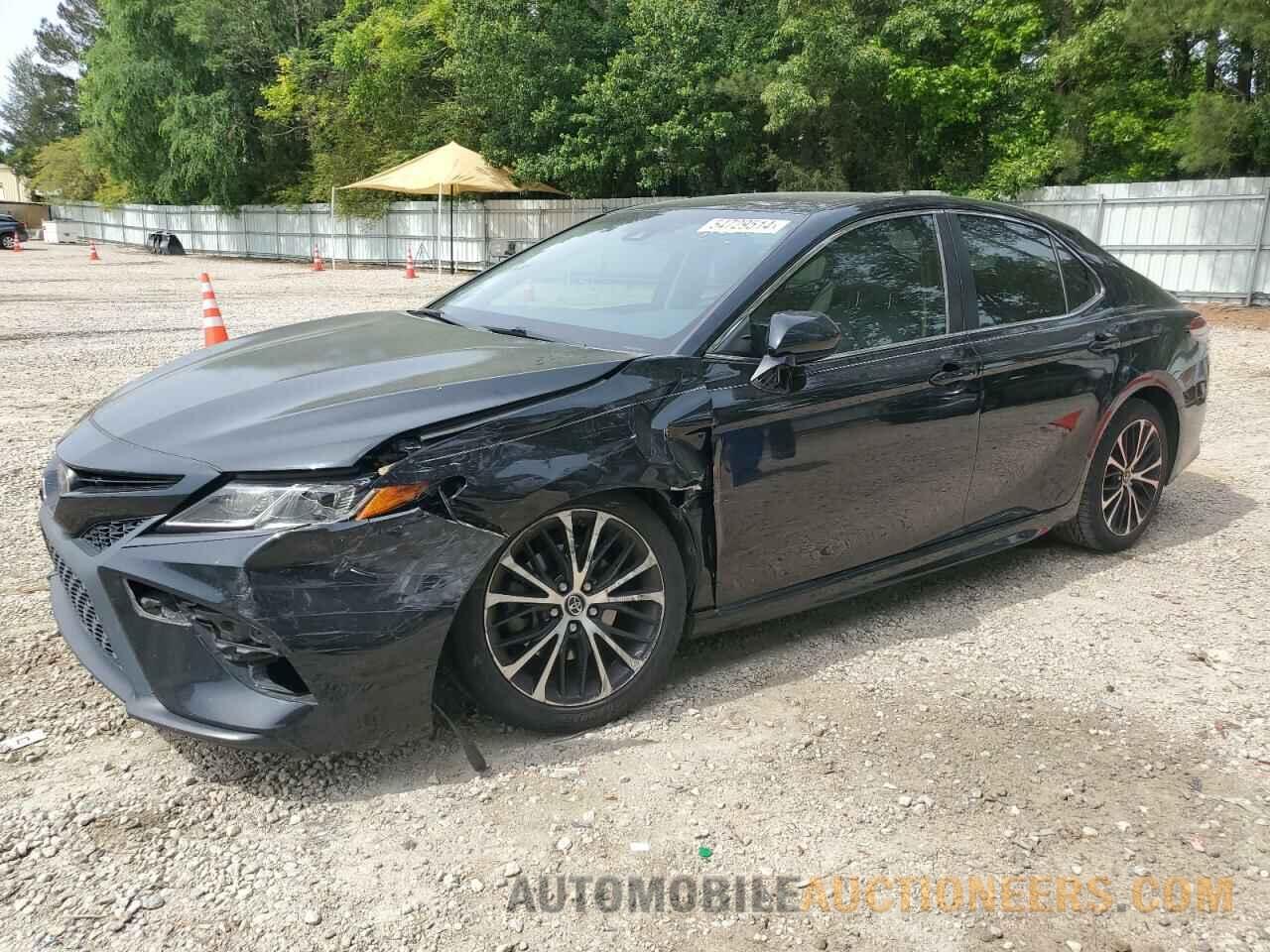 JTNB11HK8J3007288 TOYOTA CAMRY 2018