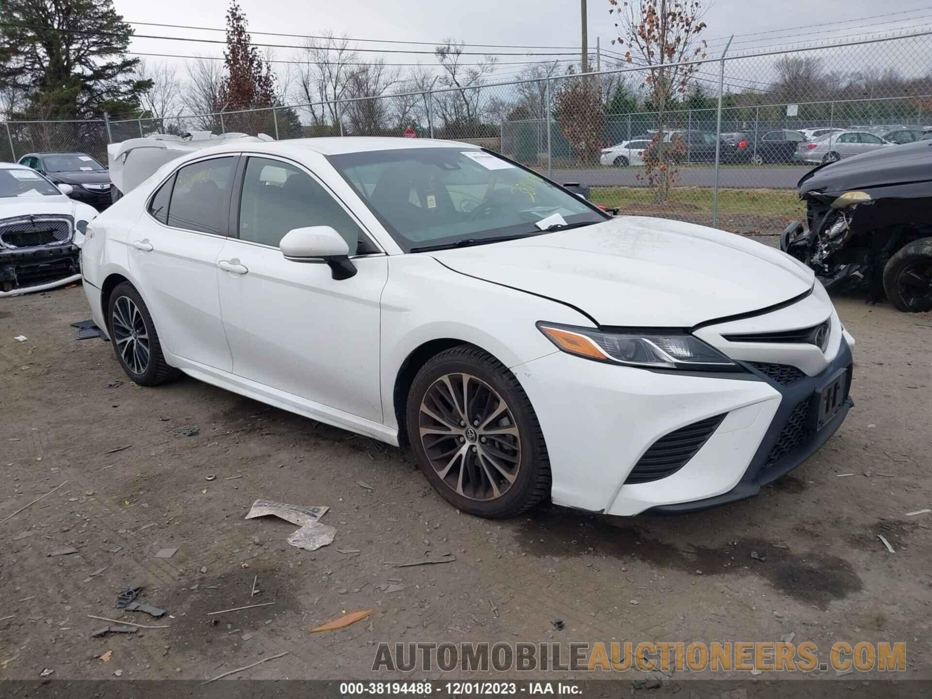 JTNB11HK8J3008425 TOYOTA CAMRY 2018