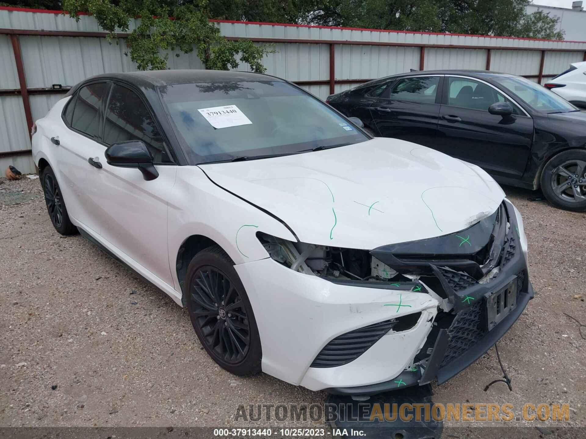 JTNB11HK8J3008618 TOYOTA CAMRY 2018