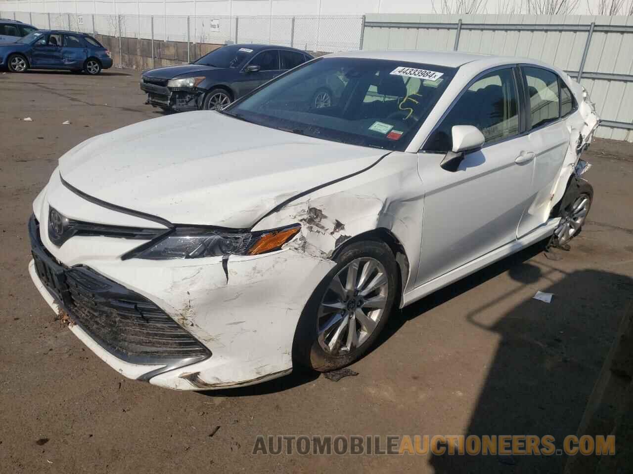 JTNB11HK8J3008621 TOYOTA CAMRY 2018