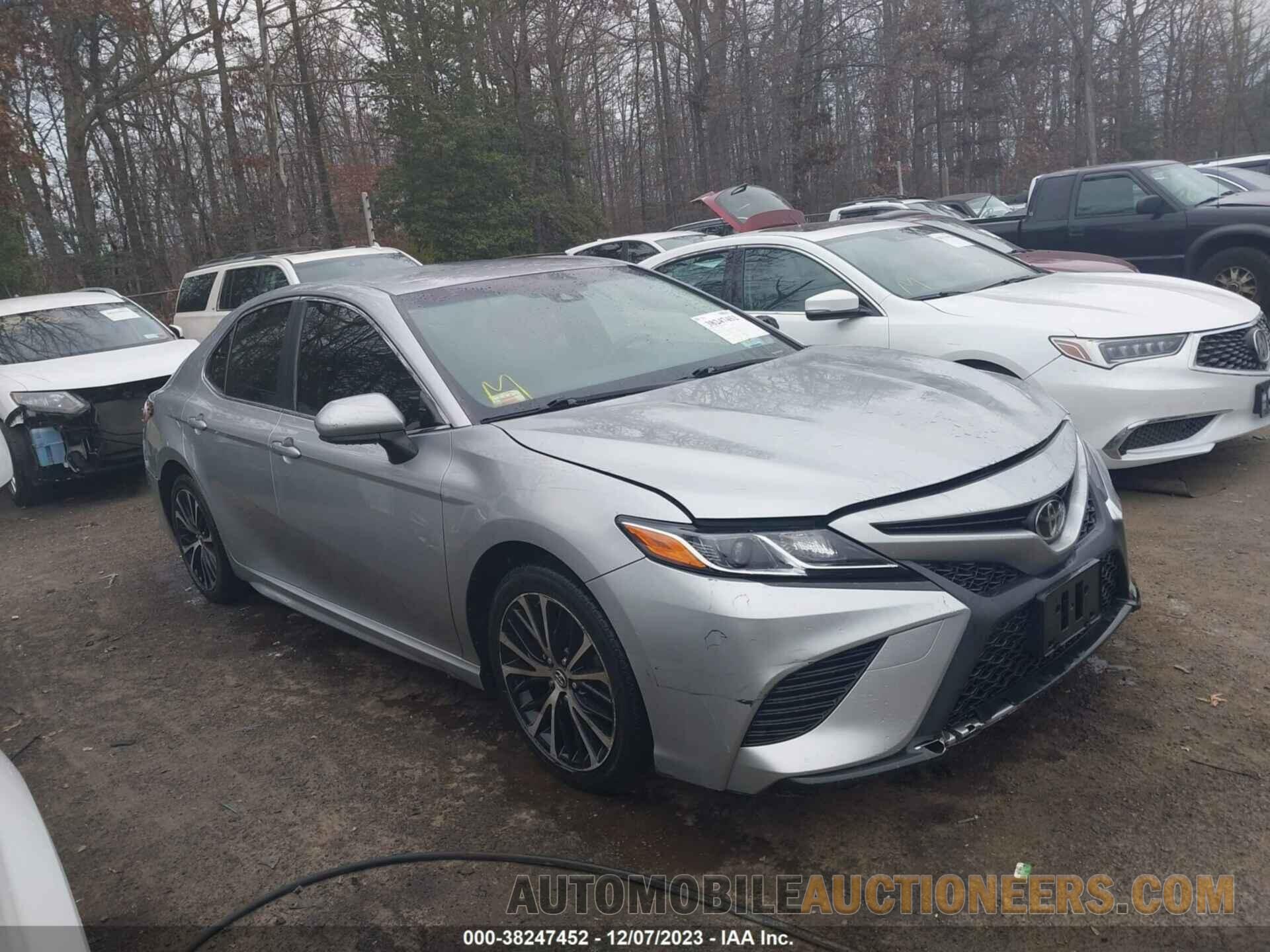 JTNB11HK8J3009770 TOYOTA CAMRY 2018