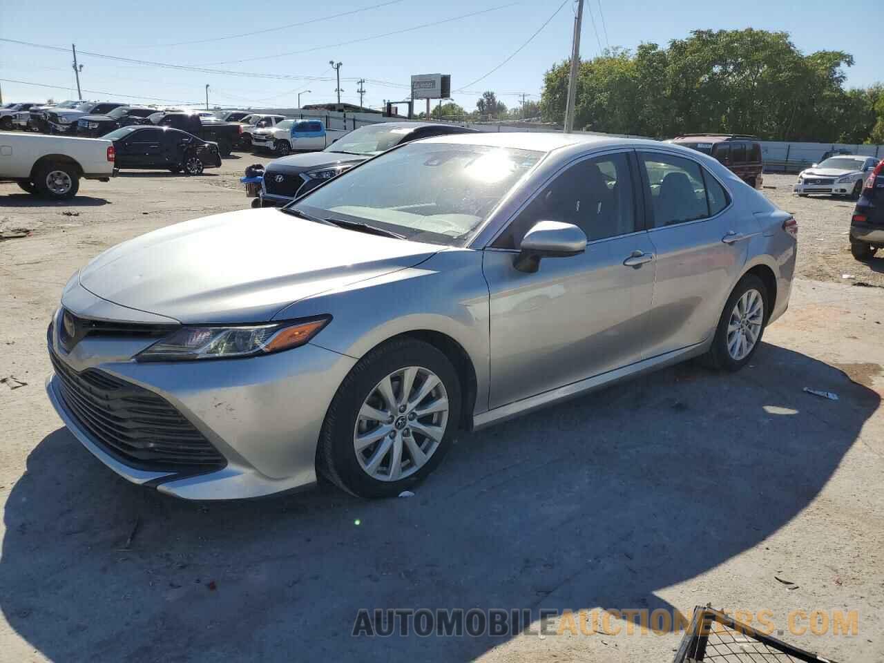 JTNB11HK8J3011924 TOYOTA CAMRY 2018