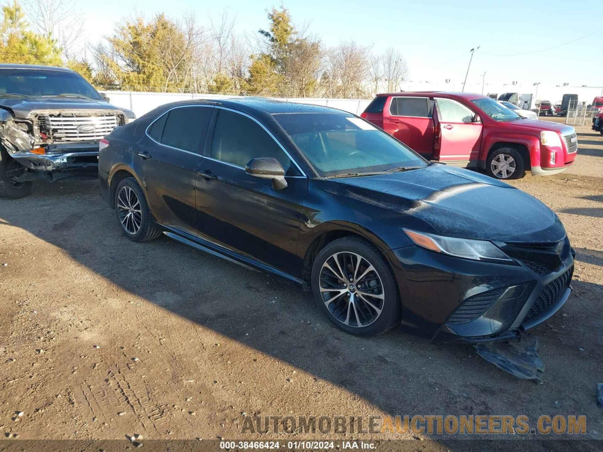 JTNB11HK8J3013477 TOYOTA CAMRY 2018