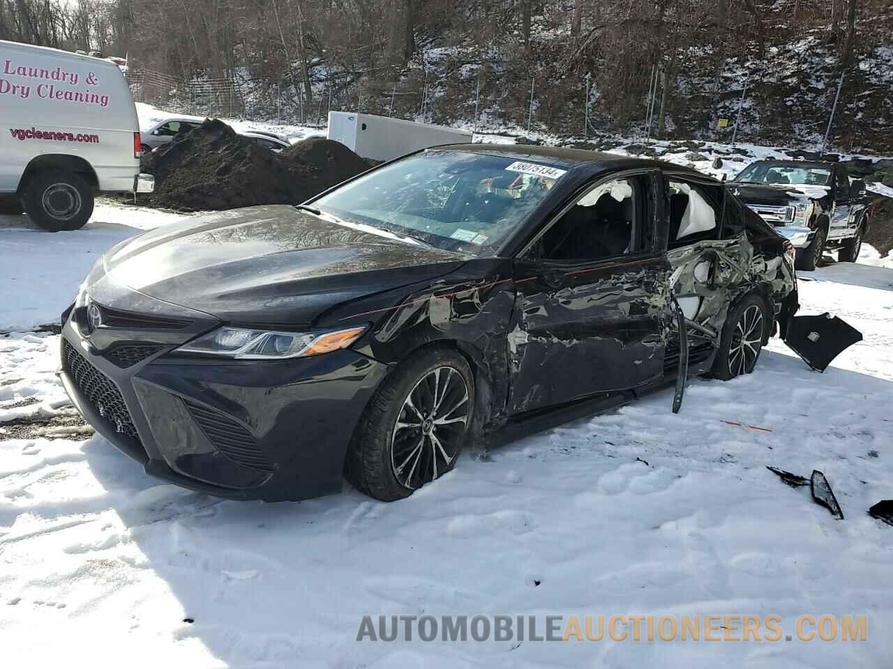 JTNB11HK8J3013964 TOYOTA CAMRY 2018