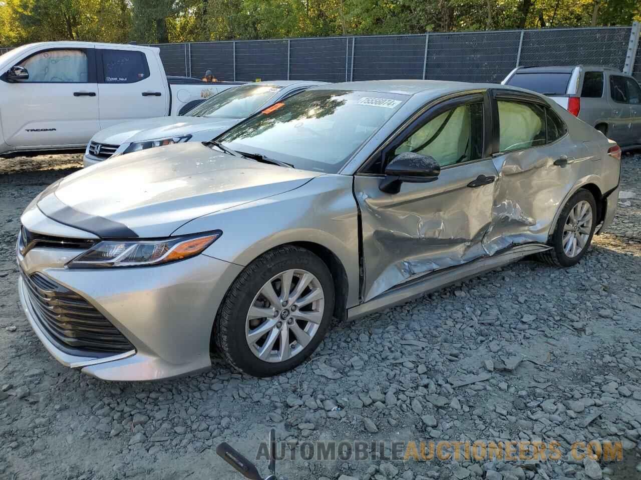 JTNB11HK8J3016427 TOYOTA CAMRY 2018