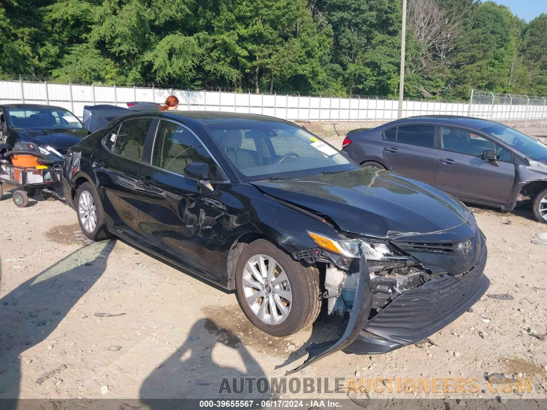 JTNB11HK8J3017898 TOYOTA CAMRY 2018