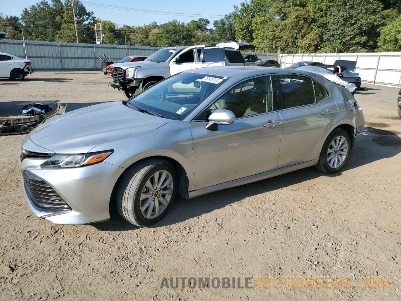 JTNB11HK8J3023569 TOYOTA CAMRY 2018