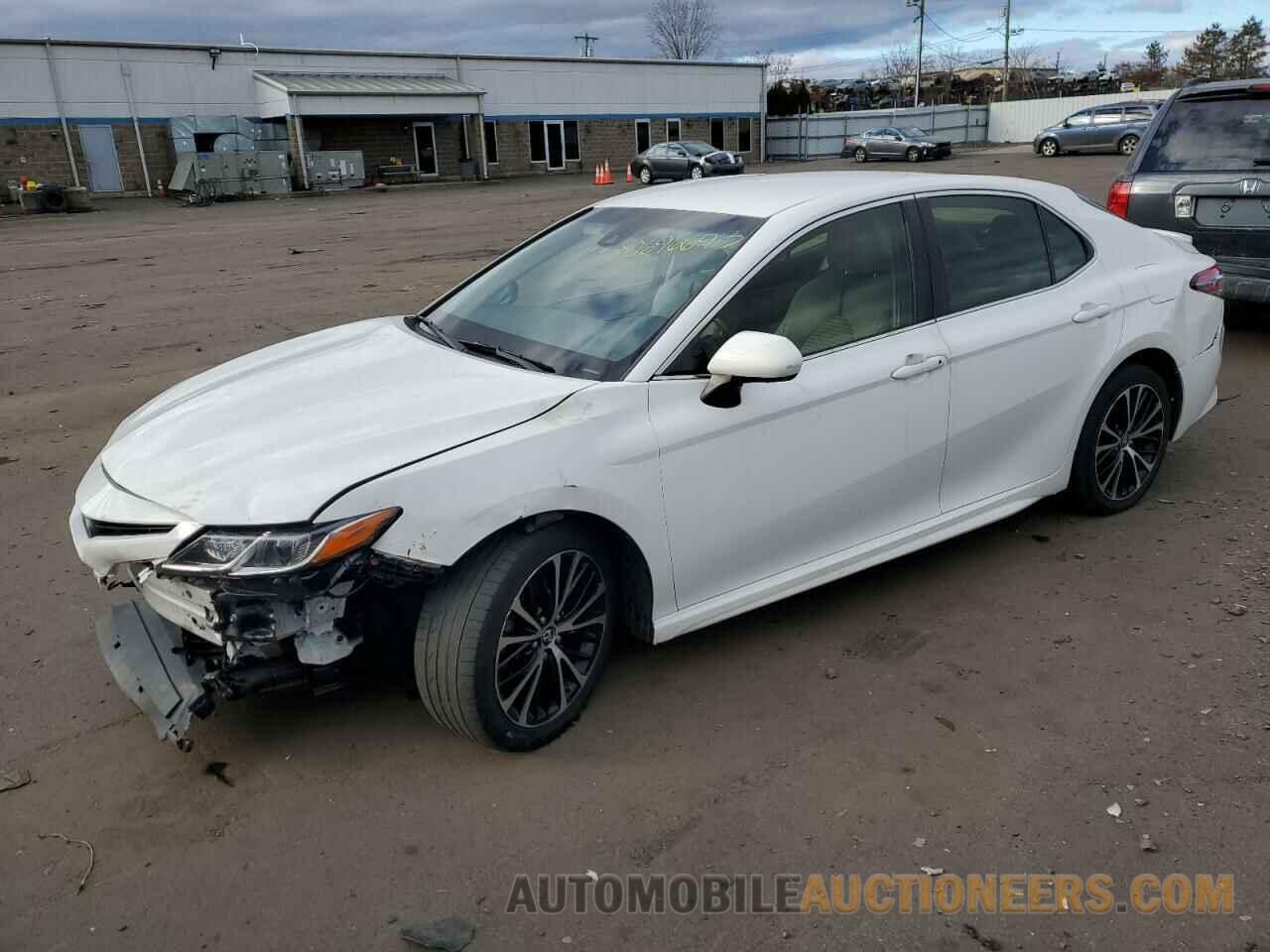 JTNB11HK8J3024012 TOYOTA CAMRY 2018