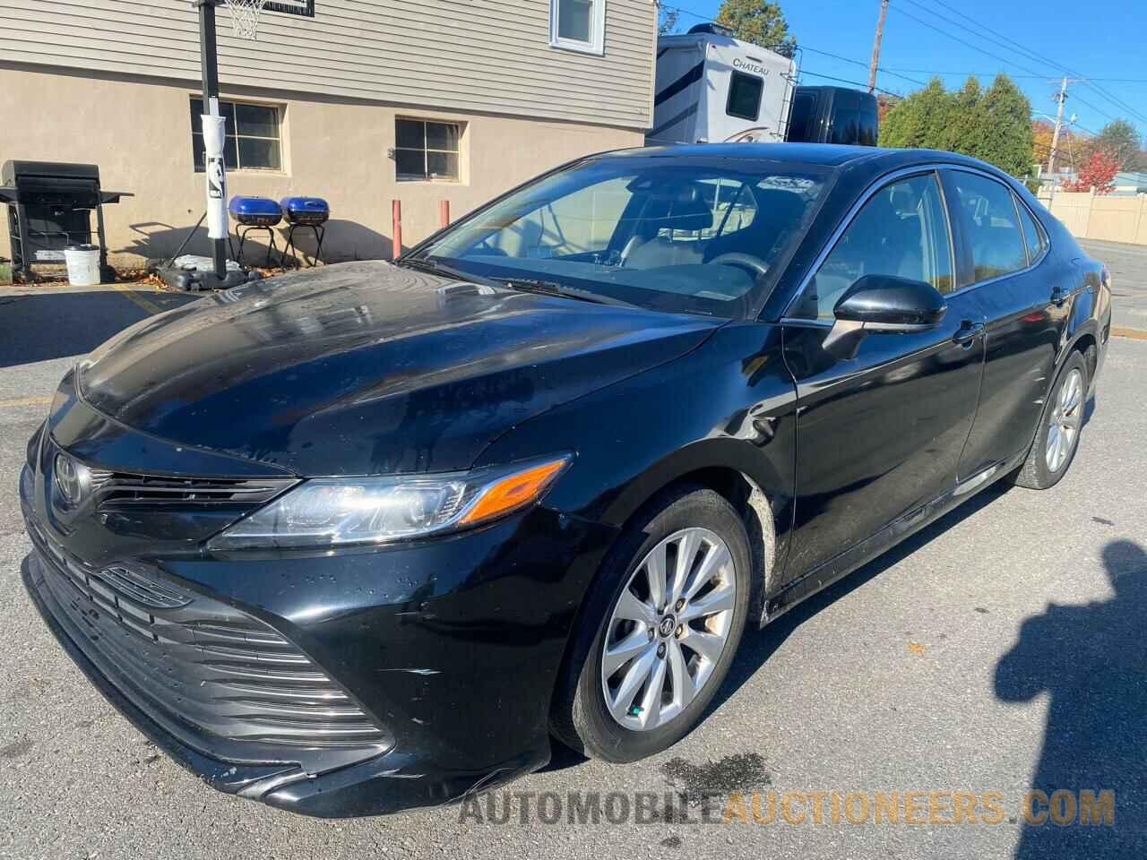 JTNB11HK8J3025998 TOYOTA CAMRY 2018