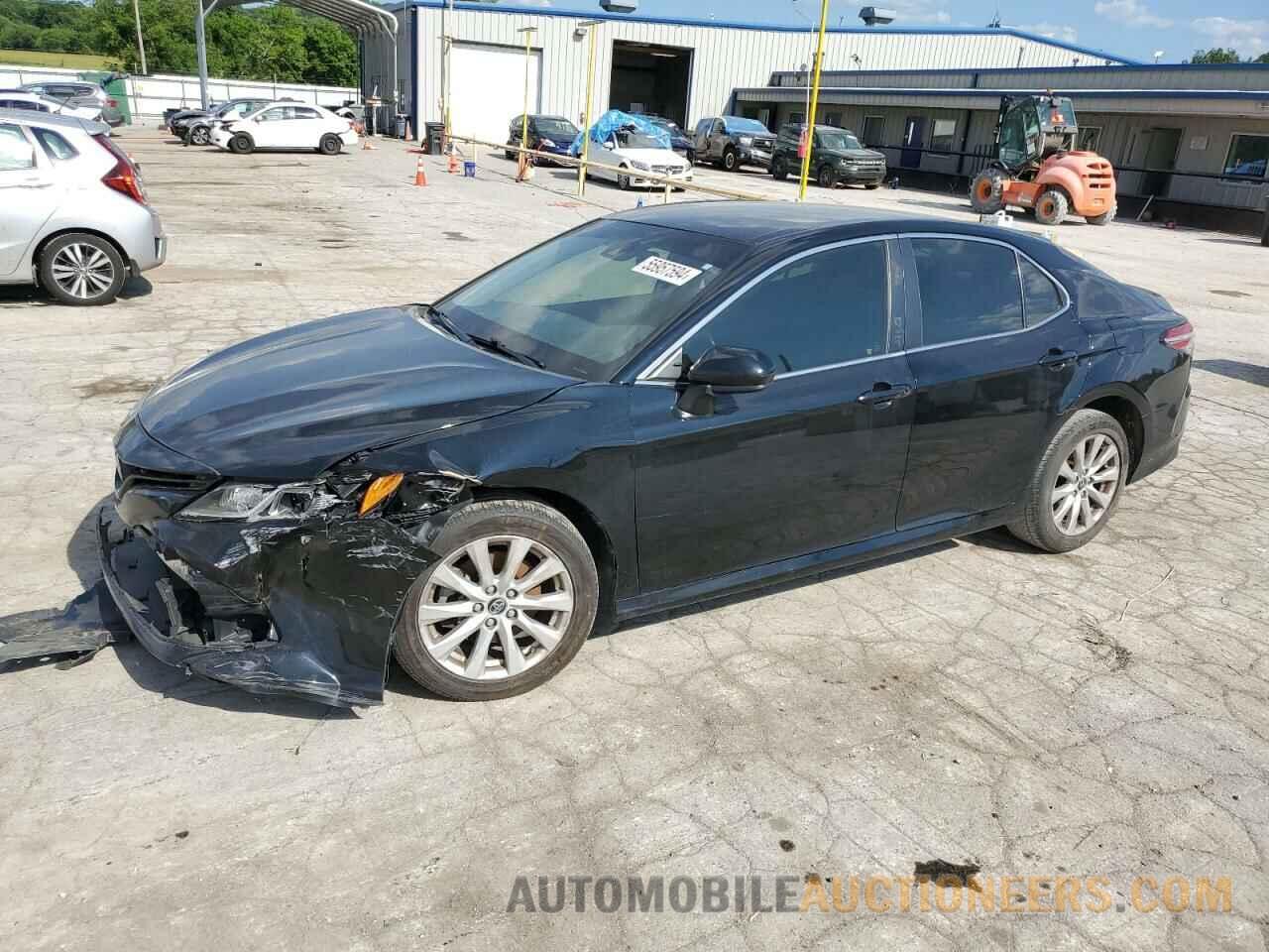 JTNB11HK8J3030067 TOYOTA CAMRY 2018