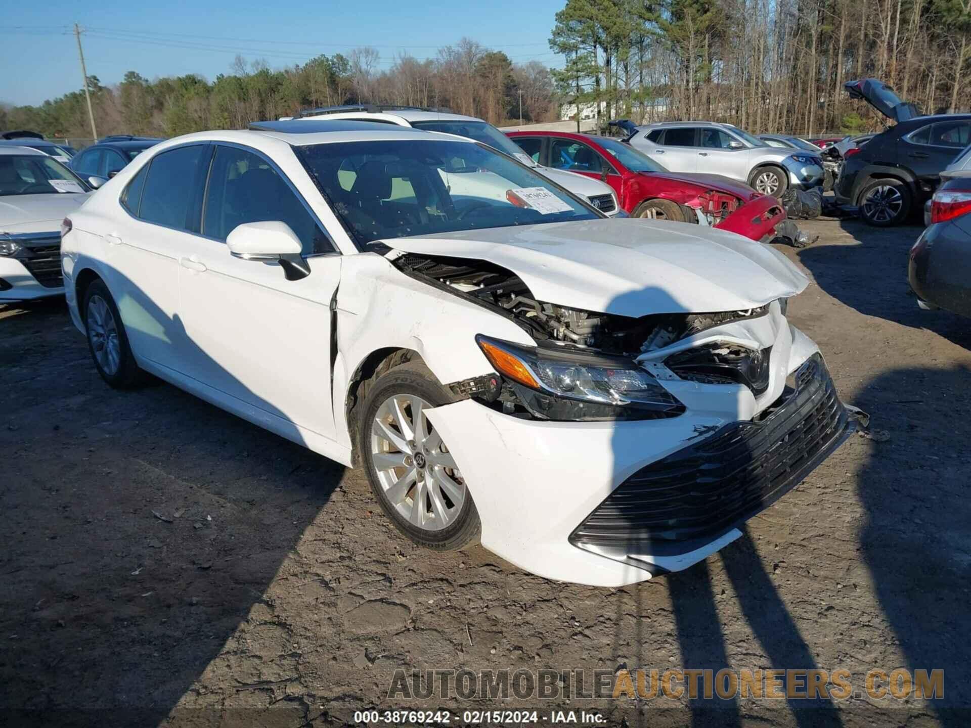 JTNB11HK8J3030389 TOYOTA CAMRY 2018