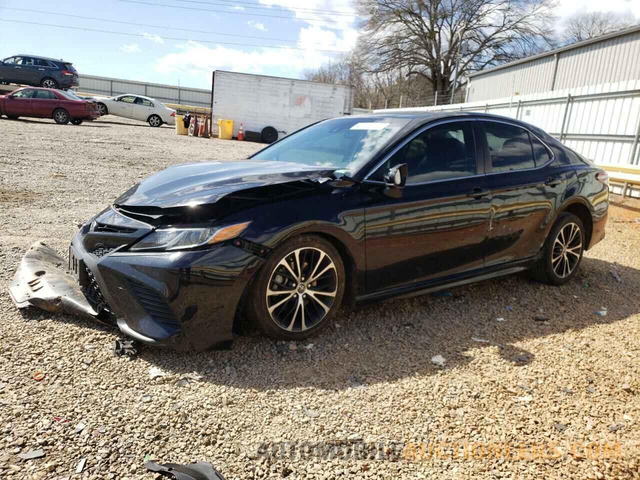 JTNB11HK8J3038802 TOYOTA CAMRY 2018