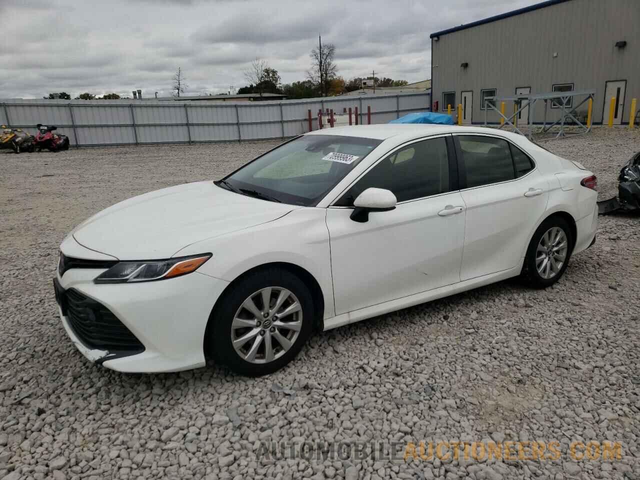 JTNB11HK8J3045006 TOYOTA CAMRY 2018