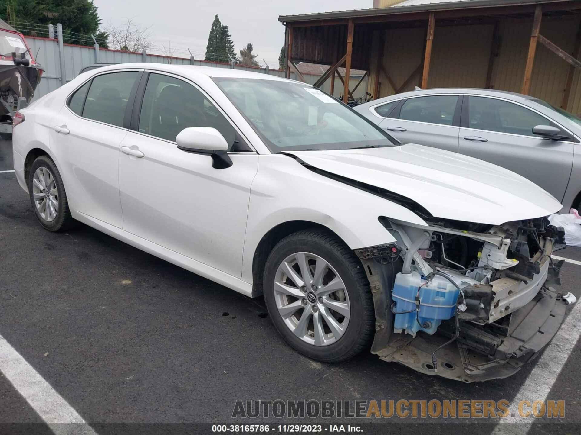 JTNB11HK8J3046334 TOYOTA CAMRY 2018