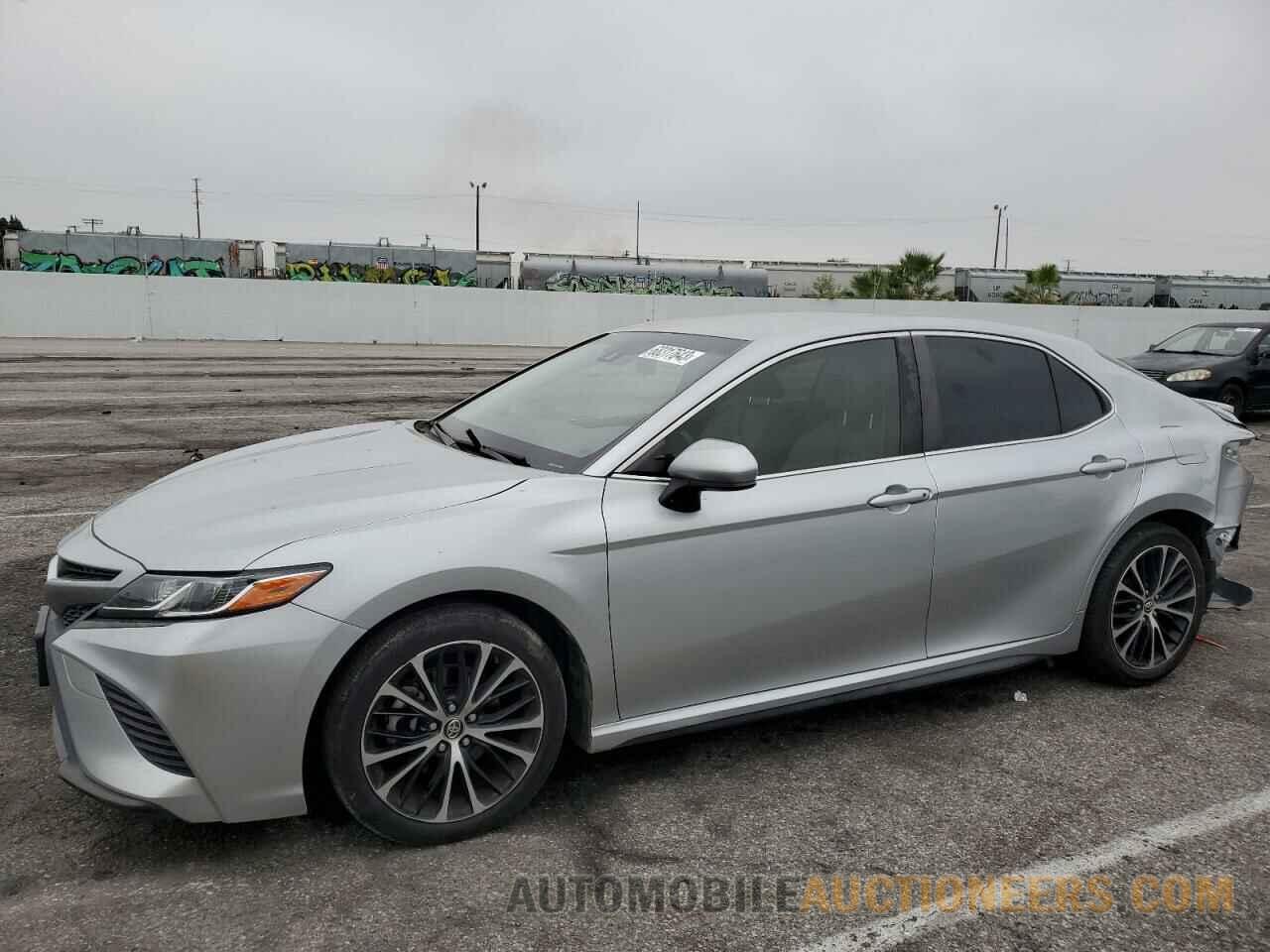 JTNB11HK8J3049217 TOYOTA CAMRY 2018