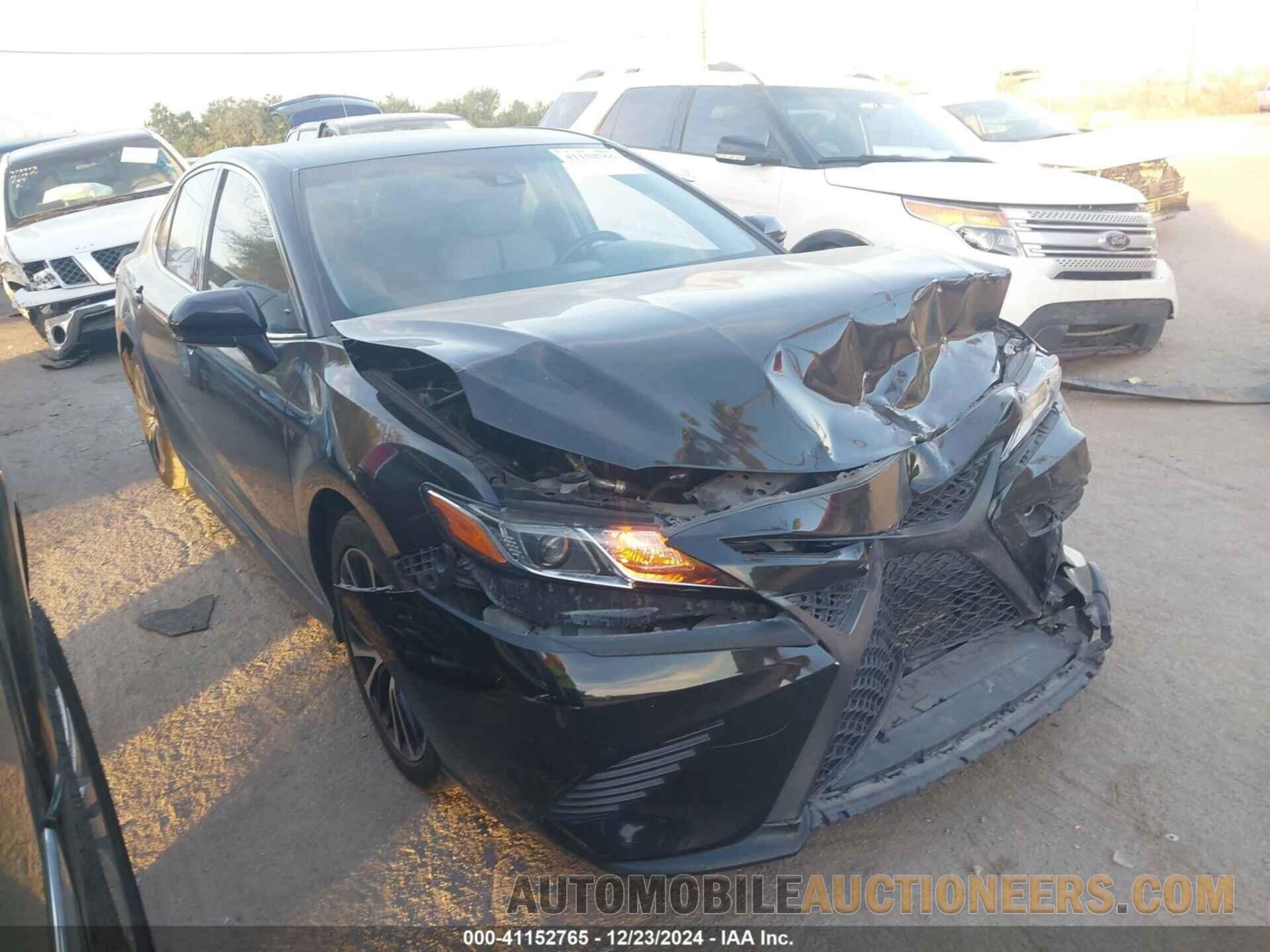 JTNB11HK8J3050819 TOYOTA CAMRY 2018