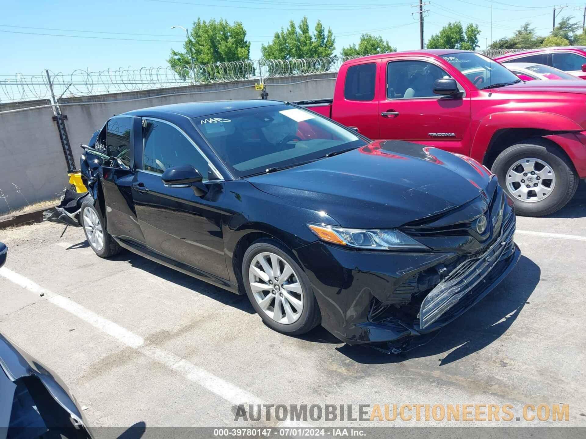 JTNB11HK8J3067037 TOYOTA CAMRY 2018