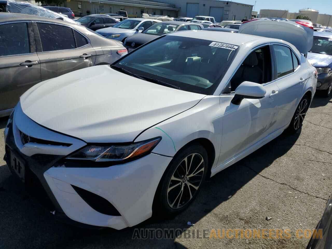 JTNB11HK9J3002875 TOYOTA CAMRY 2018